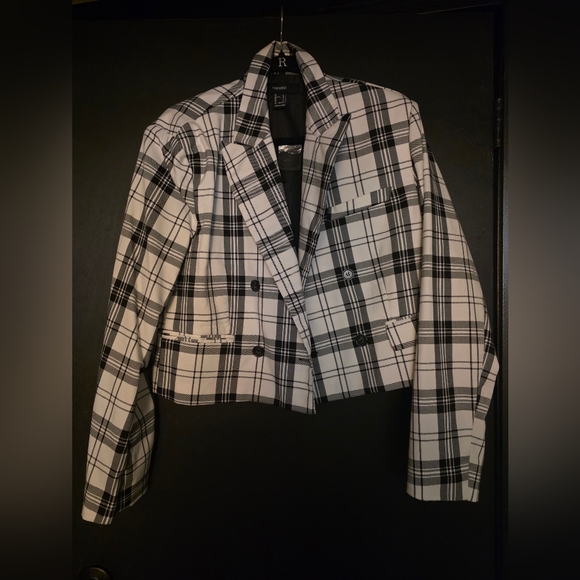 🖤Forever 21 Plaid Cropped Blazer (Black/White Checkered) - Picture 1 of 3